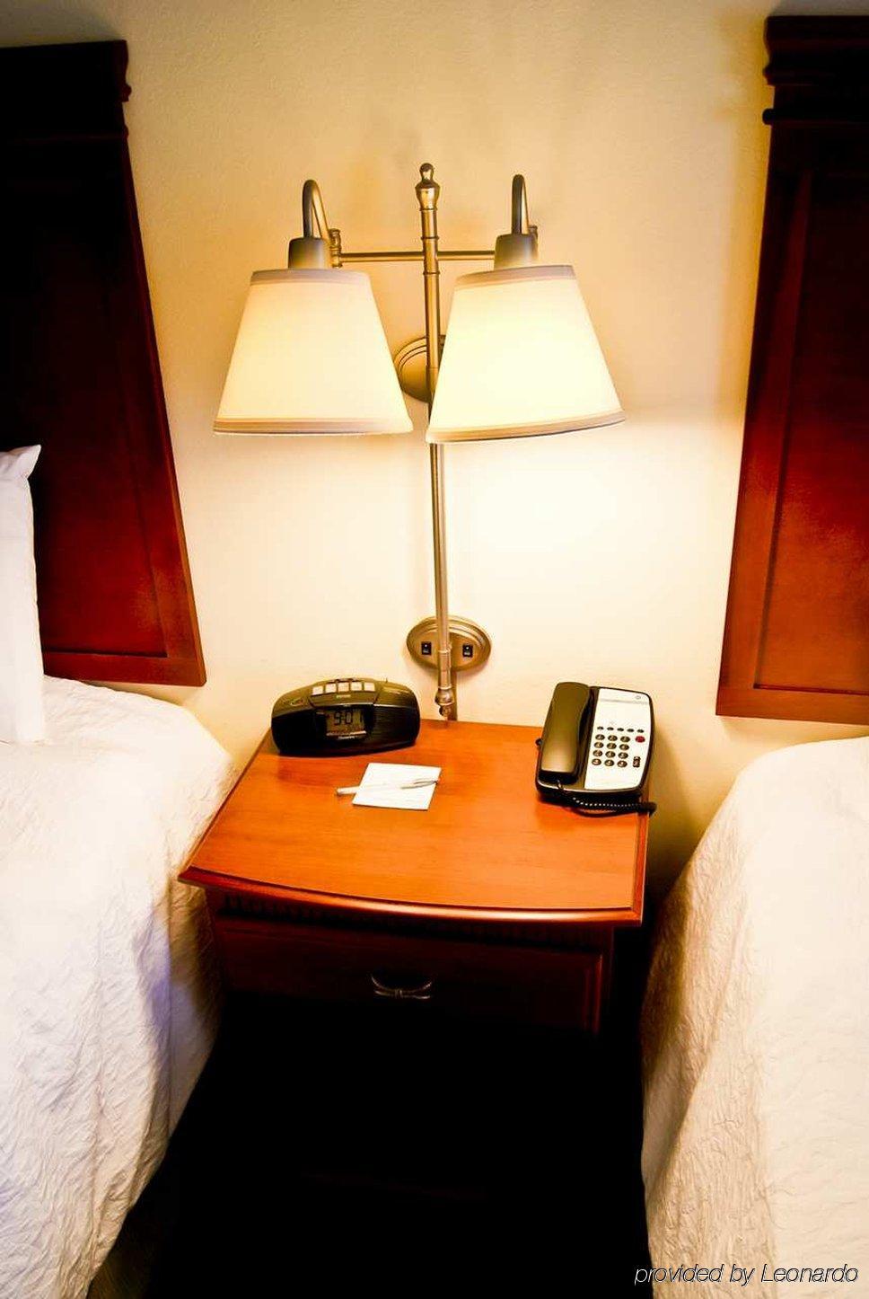 Hampton Inn Belmont At Montcross Ruang foto